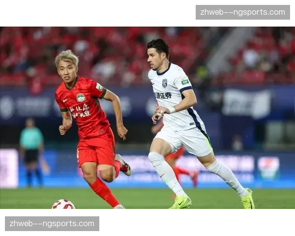 河南队古斯塔沃头球破门,武汉三镇绍尔推射迅速扳平比分